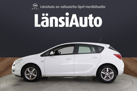 Opel Astra vaihtoauto