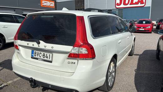 Volvo V70 vaihtoauto