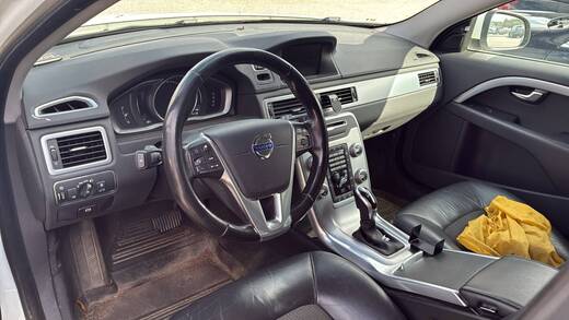 Volvo V70 vaihtoauto