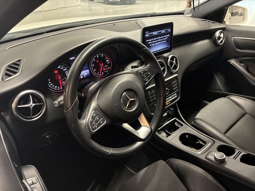 Mercedes-Benz A vaihtoauto