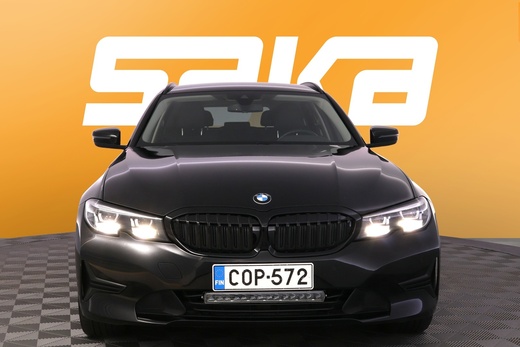 BMW 320 vaihtoauto