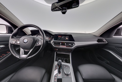 BMW 320 vaihtoauto