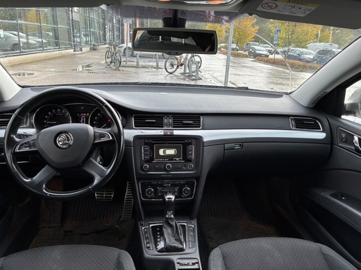 Skoda Superb vaihtoauto