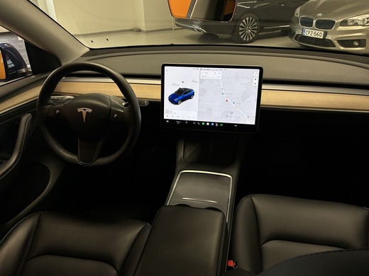 Tesla Model Y vaihtoauto