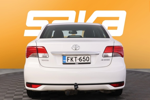 Toyota Avensis vaihtoauto