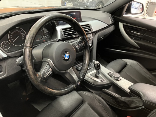 BMW 330 vaihtoauto