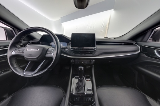 Jeep Compass vaihtoauto