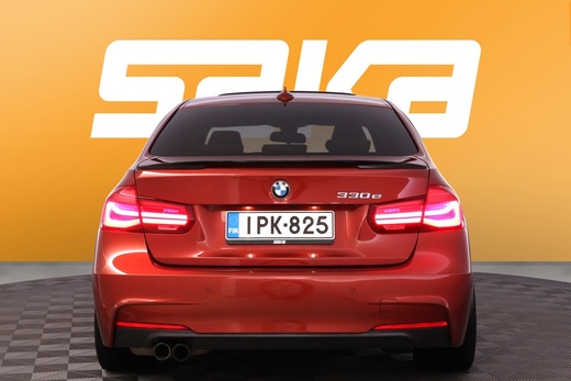 BMW 330 vaihtoauto