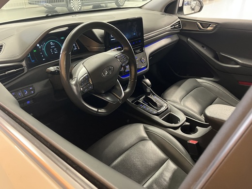 Hyundai IONIQ hybrid vaihtoauto