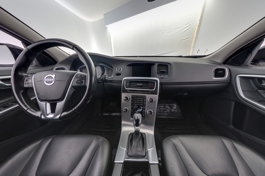 Volvo V60 Cross Country vaihtoauto