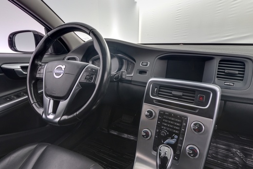 Volvo V60 Cross Country vaihtoauto