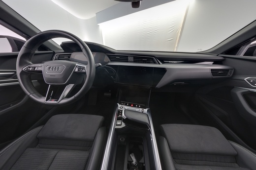 Audi e-tron vaihtoauto