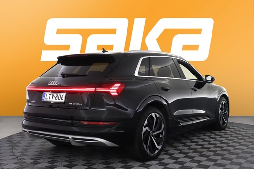 Audi e-tron vaihtoauto