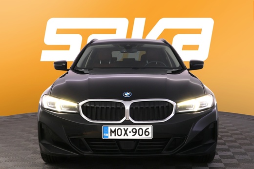 BMW 330 vaihtoauto