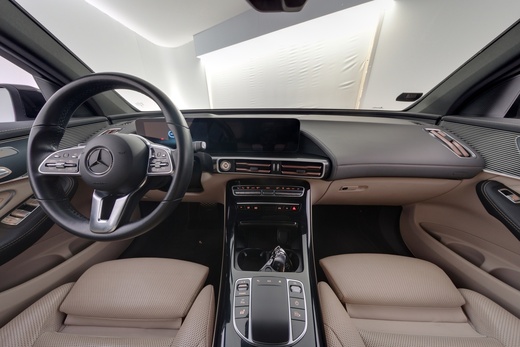 Mercedes-Benz EQC vaihtoauto