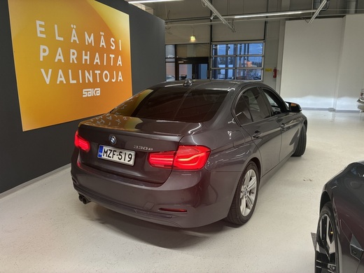 BMW 330 vaihtoauto