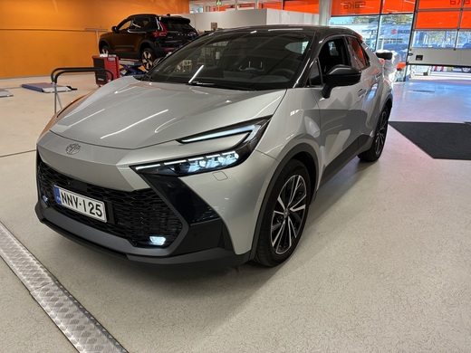 Toyota C-HR vaihtoauto
