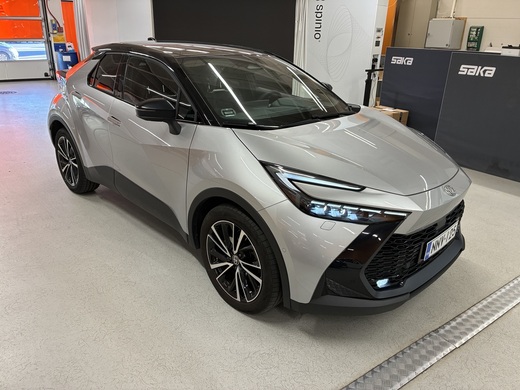 Toyota C-HR vaihtoauto