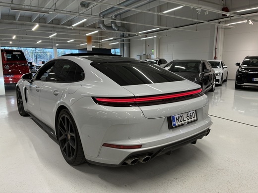 Porsche Panamera vaihtoauto