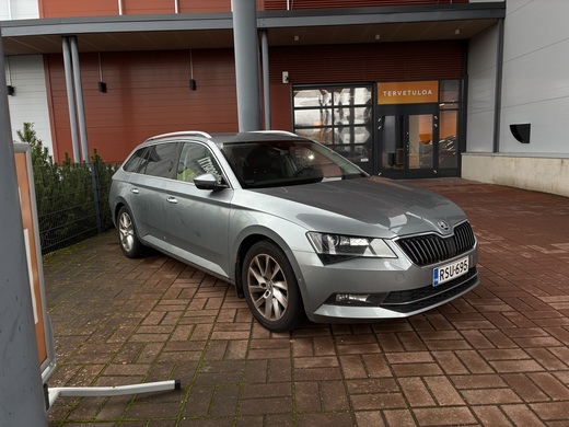 Skoda Superb vaihtoauto