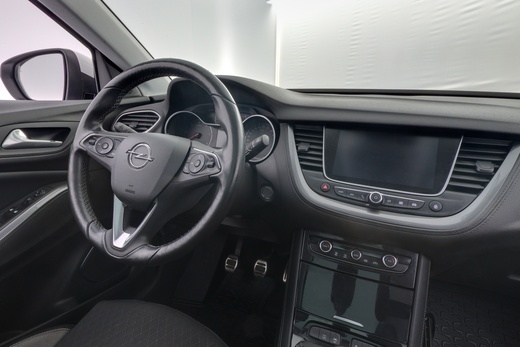 Opel Grandland X vaihtoauto