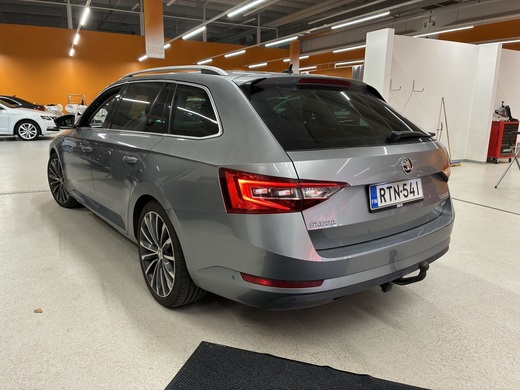 Skoda Superb vaihtoauto