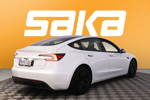 Tesla Model 3 vaihtoauto