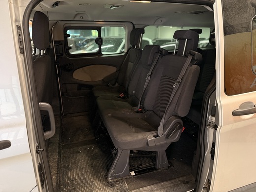 Ford Tourneo vaihtoauto