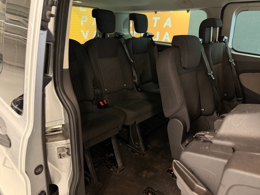 Ford Tourneo vaihtoauto
