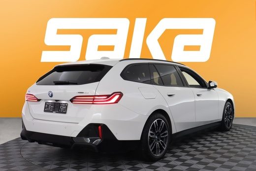 BMW i5 vaihtoauto