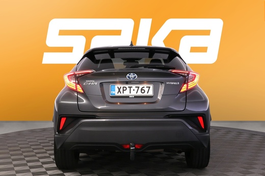 Toyota C-HR vaihtoauto