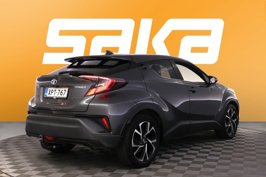 Toyota C-HR vaihtoauto