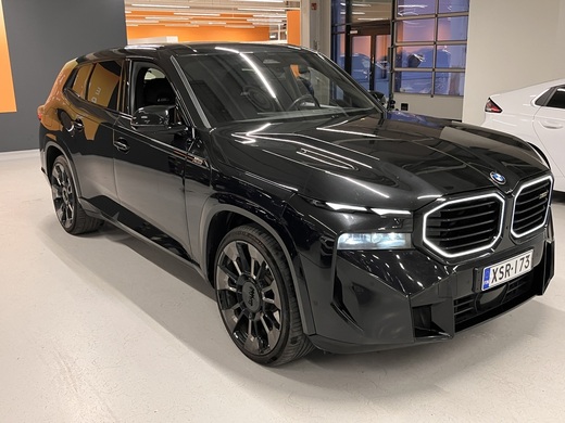 BMW XM vaihtoauto
