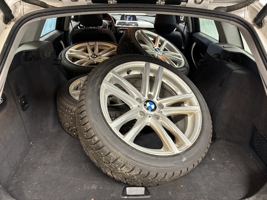 BMW 320 vaihtoauto