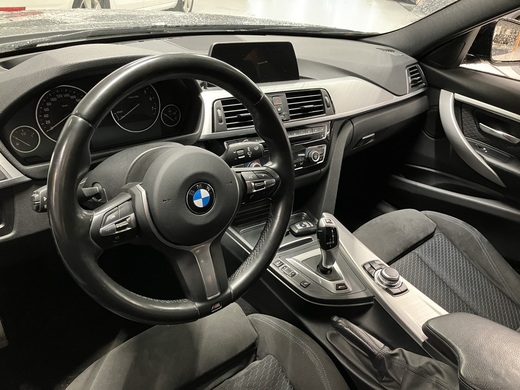 BMW 330 vaihtoauto