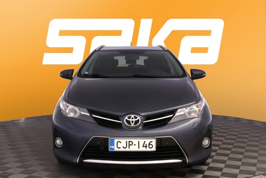 Toyota Auris vaihtoauto