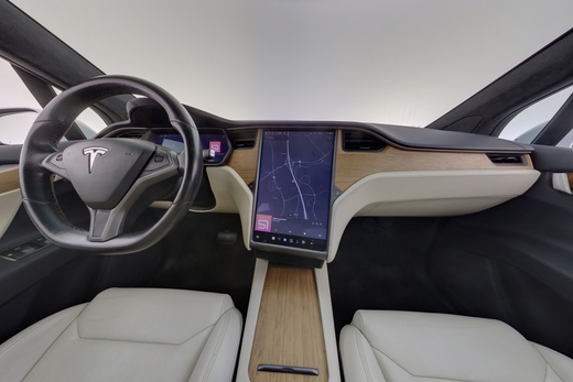 Tesla Model X vaihtoauto