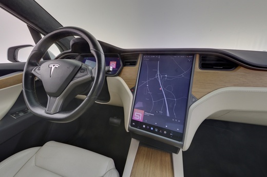 Tesla Model X vaihtoauto