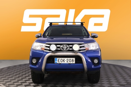 Toyota Hilux vaihtoauto