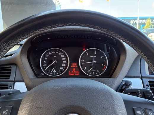 BMW X5 vaihtoauto