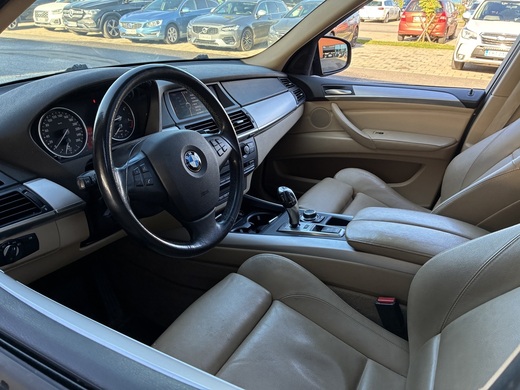 BMW X5 vaihtoauto