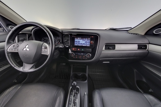 Mitsubishi Outlander vaihtoauto