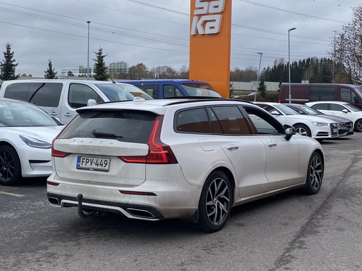 Volvo V60 vaihtoauto
