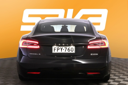 Tesla Model S vaihtoauto