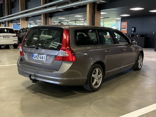 Volvo V70 vaihtoauto