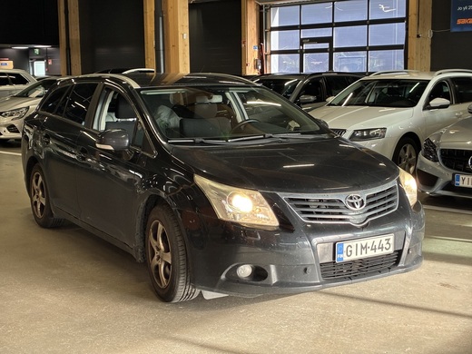 Toyota Avensis vaihtoauto