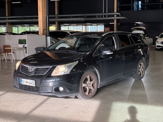 Toyota Avensis vaihtoauto