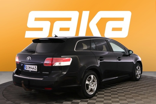 Toyota Avensis vaihtoauto