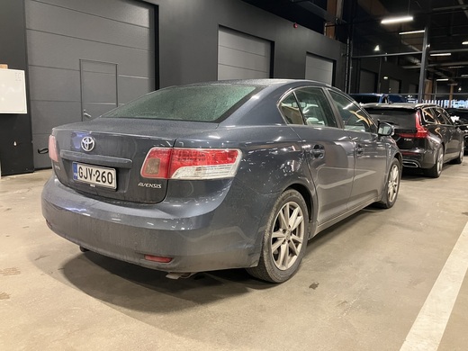 Toyota Avensis vaihtoauto