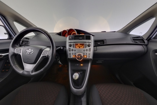 Toyota Verso vaihtoauto